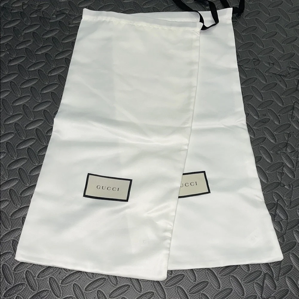 Gucci Dustbag Set - Picture 1 of 3